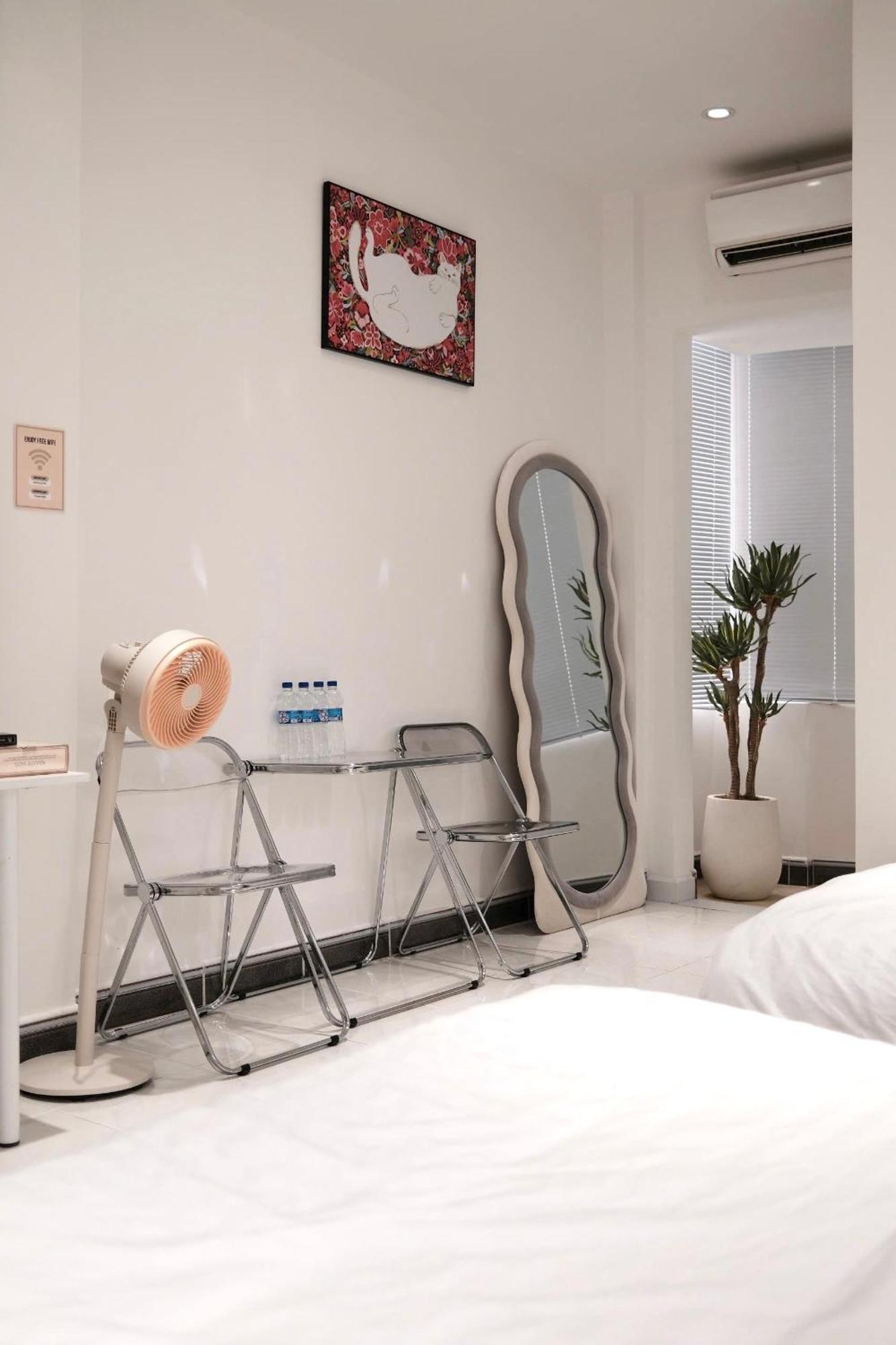 Benhouse Homestay โฮจิมินห์ซิตี้ ภายนอก รูปภาพ