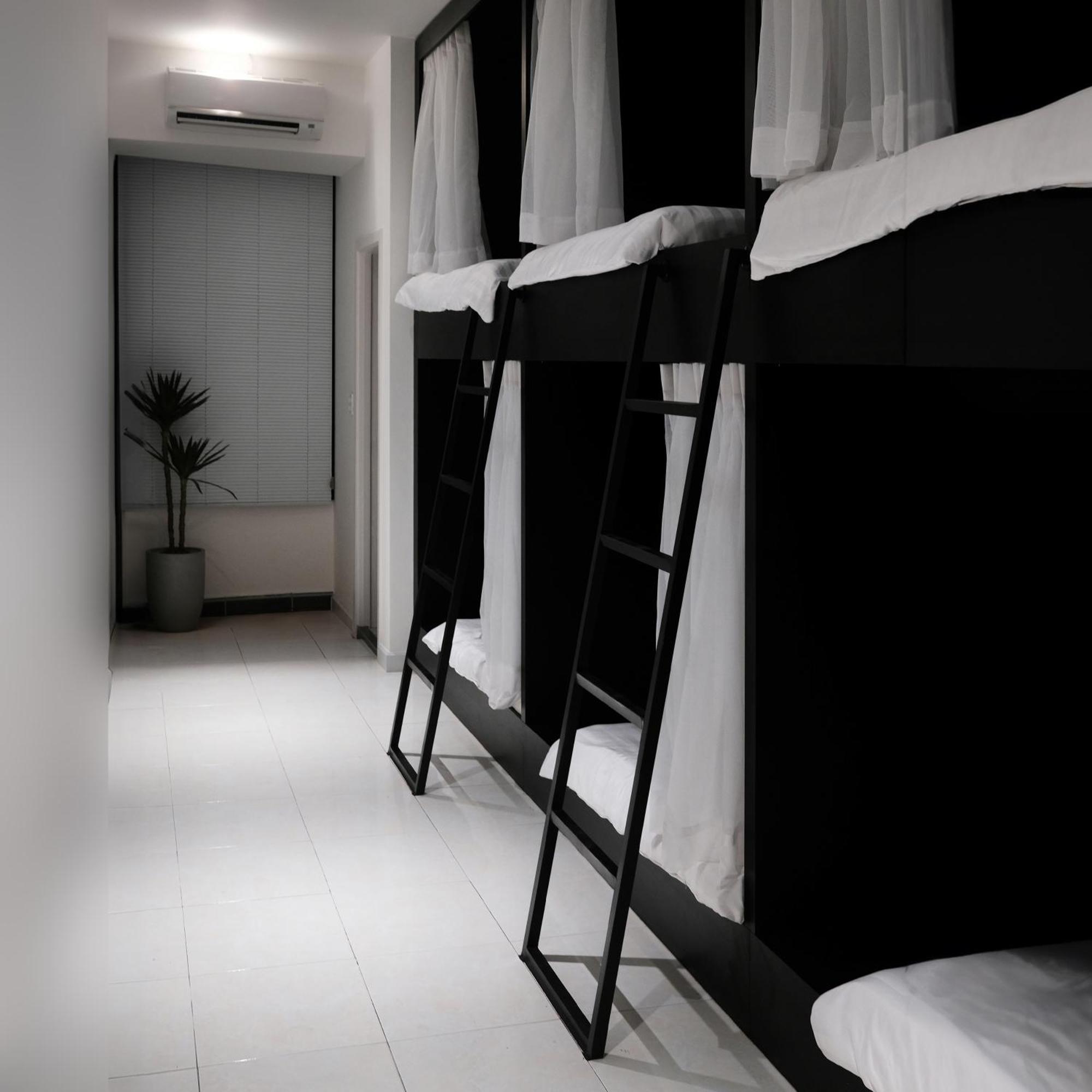Benhouse Homestay โฮจิมินห์ซิตี้ ภายนอก รูปภาพ
